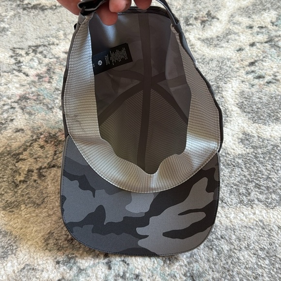 Lululemon Fast and Free Running Hat - Picture 3 of 8